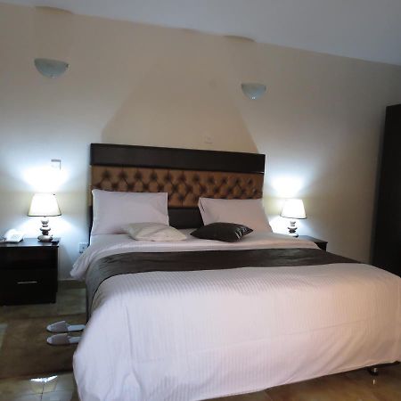 Airport Plaza Hotel Dżuba Zewnętrze zdjęcie